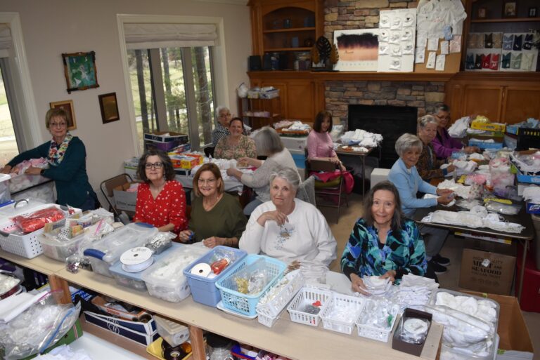 2026 decorating crew