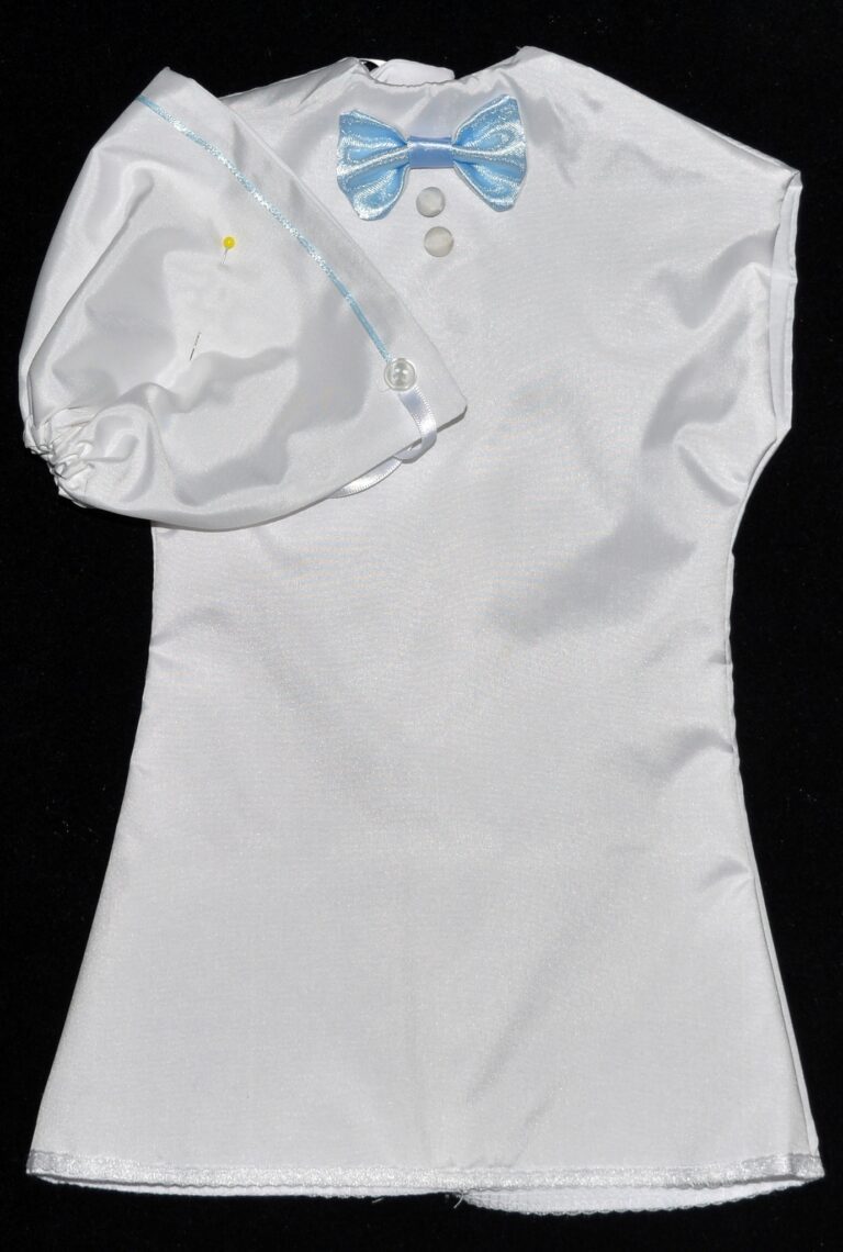 Boy gown with bonnet